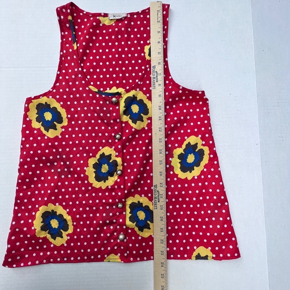 Everly Sleeveless Top with Button Detail Red & White Dot with Flower Small - Picture 5 of 7